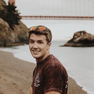 Meet your Posher, Derek